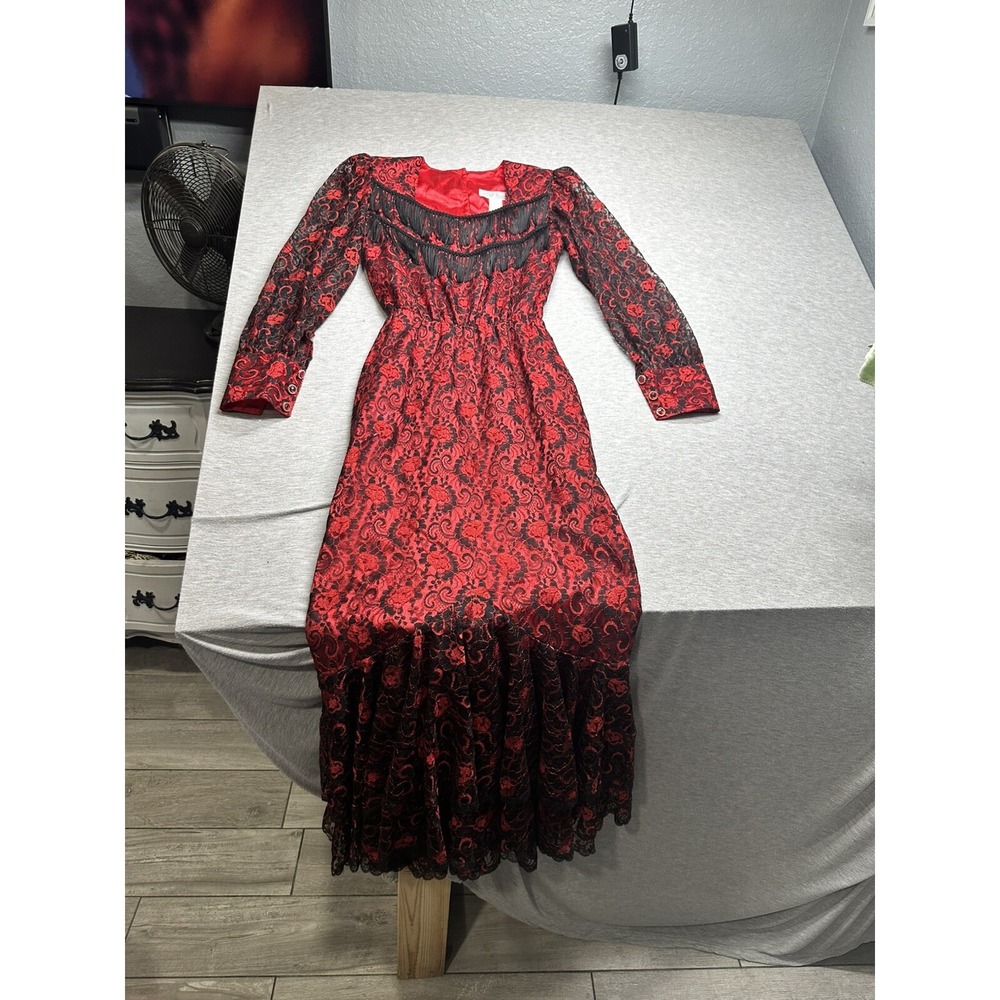 VTG Lilia Smitty Red/Black Lace‎ Fringe Western Goth Long Gown/Dress Size 3/4